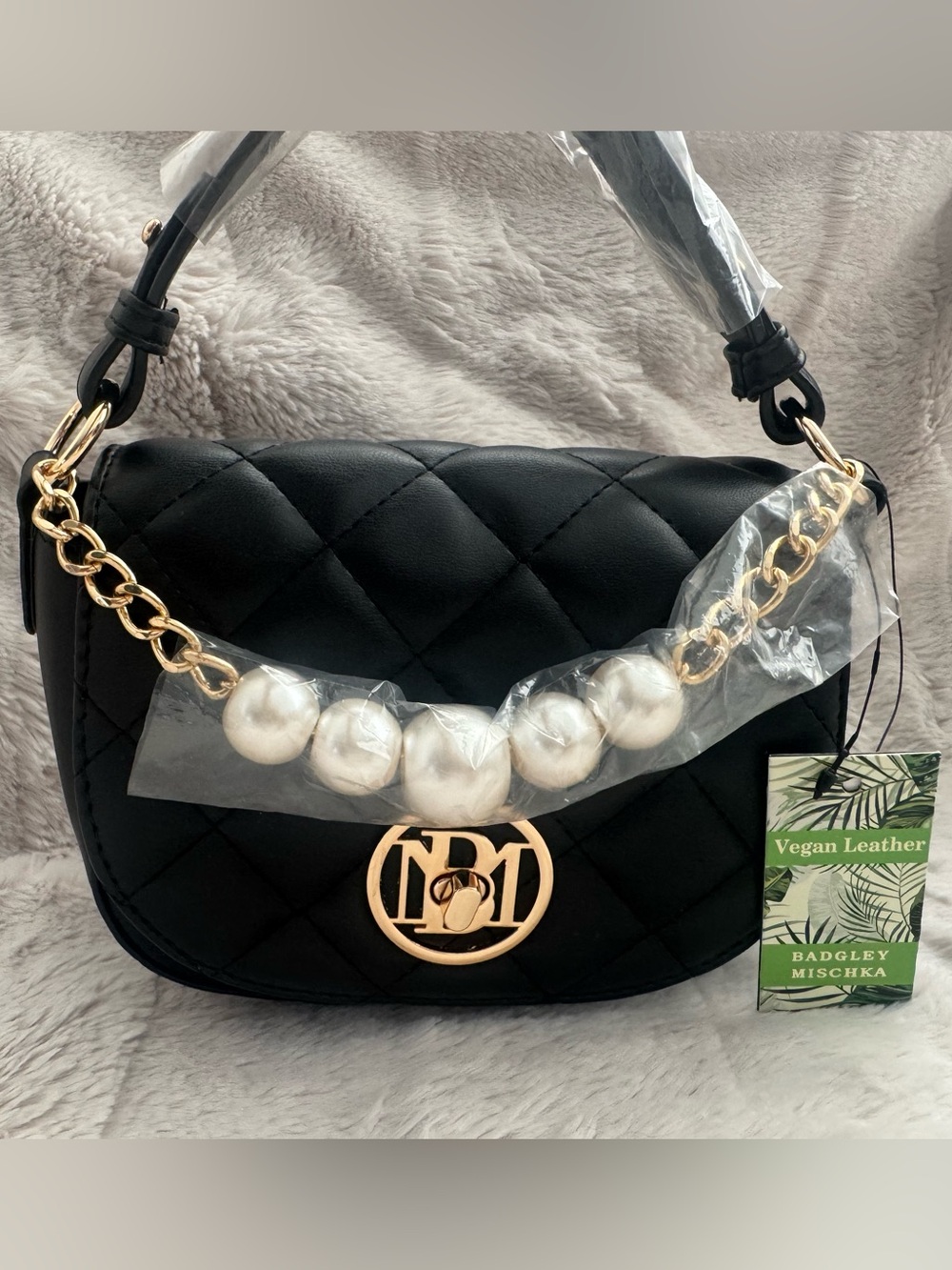 Jewel Badgley Mischka Black Quilted Crossbody with Gold Chain & Pearl Detail